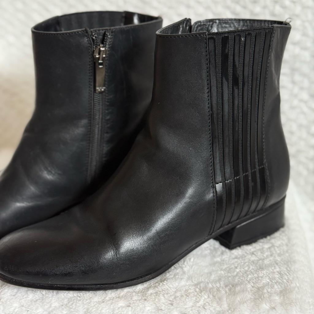 Aquatalia Luna Weatherproof Ankle Black Italian Leather Size 7